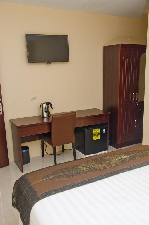 Grand Diamond Hotel Trinidad Piarco Exterior photo